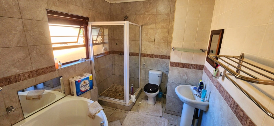 3 Bedroom Property for Sale in Hillcrest Northern Cape